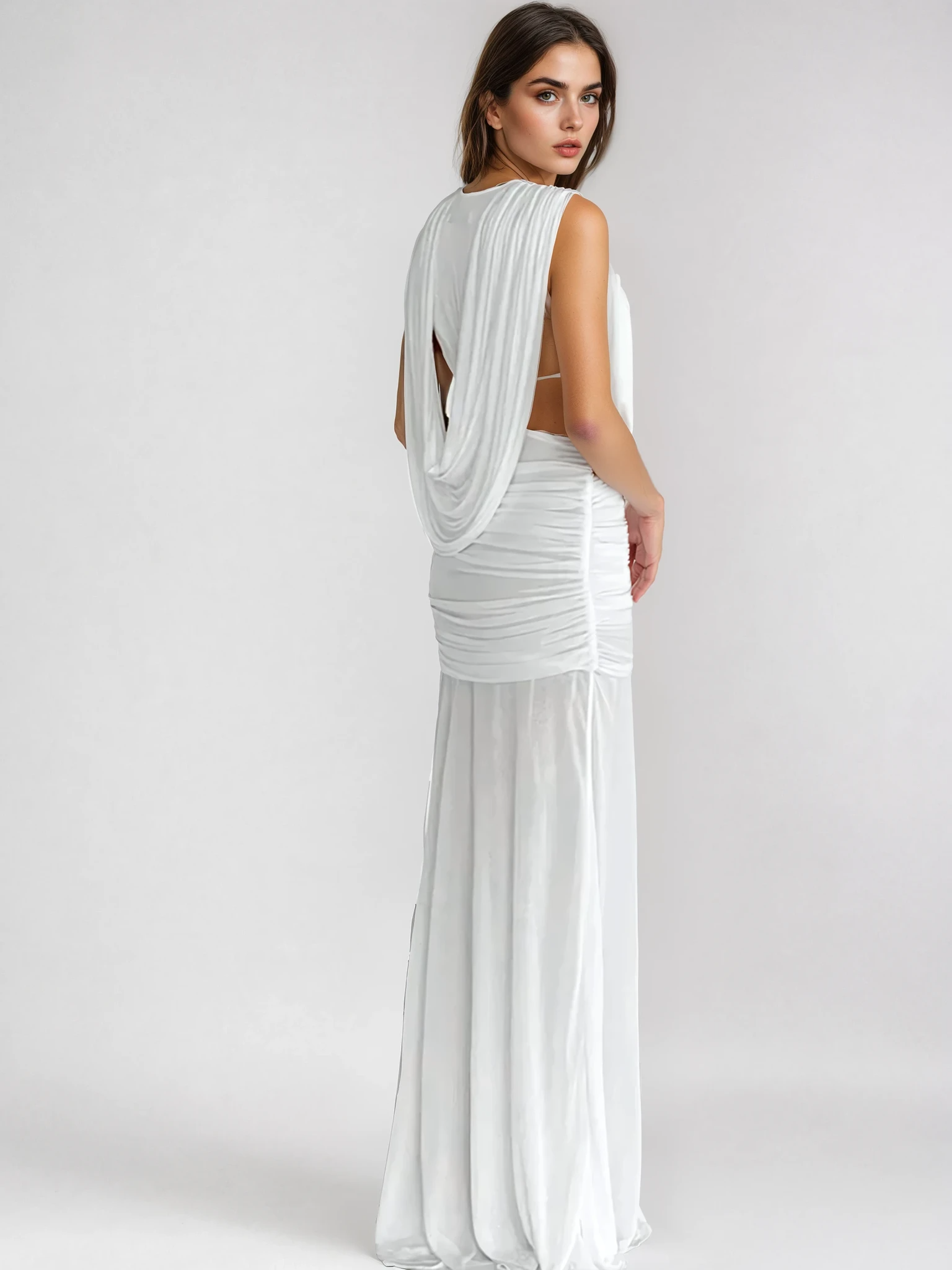 שמלת מקסי יוקרתית עם חיתוכי מותן