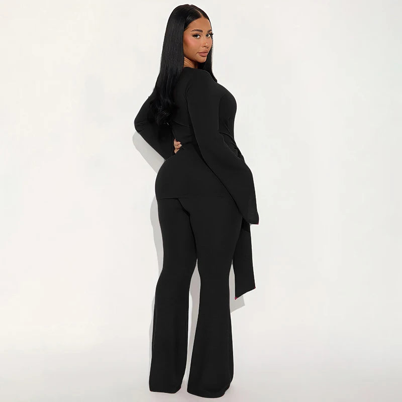 חליפה מתרחבת עם קשירה - אפריל