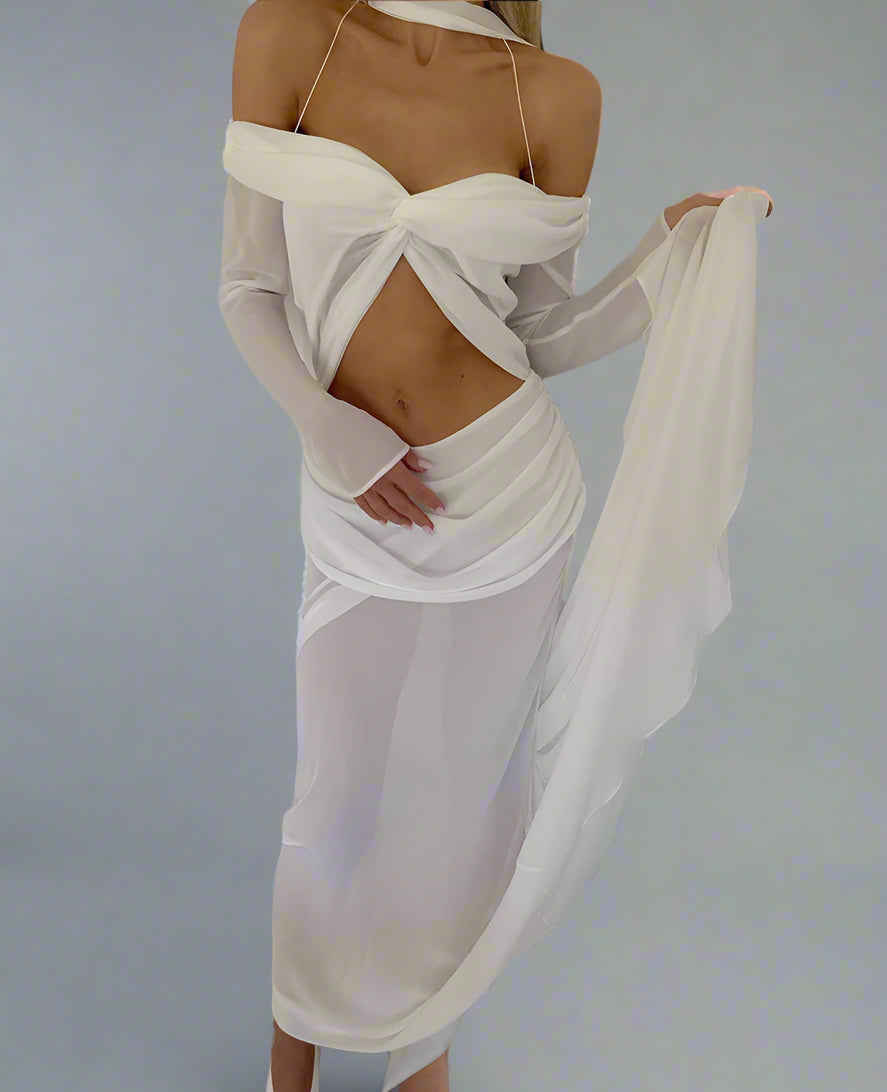 שמלת חיתוכים מקסי סטרפלס