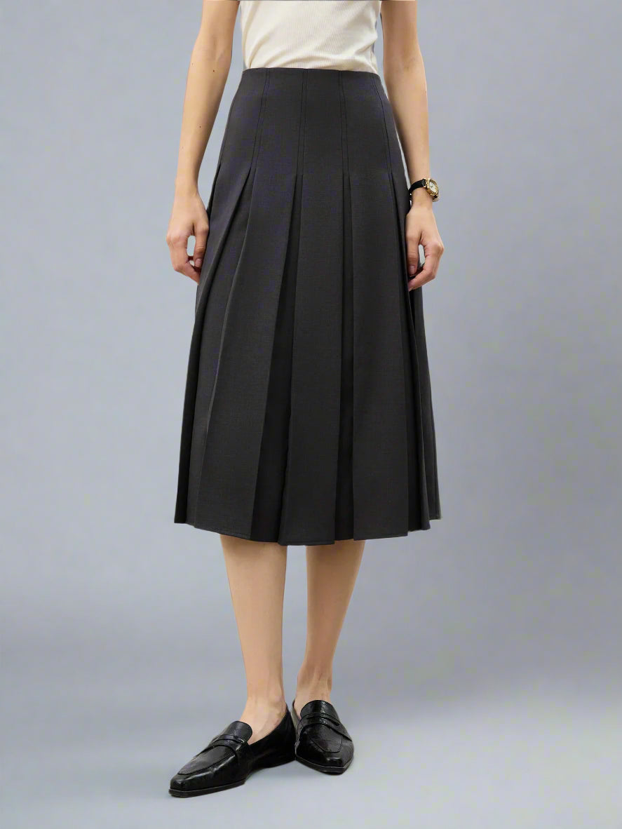 חצאית בגזרת פליסה