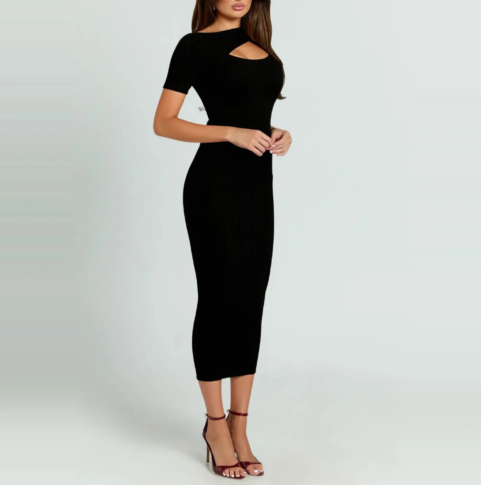 שמלת מידי מחשוף פתוח