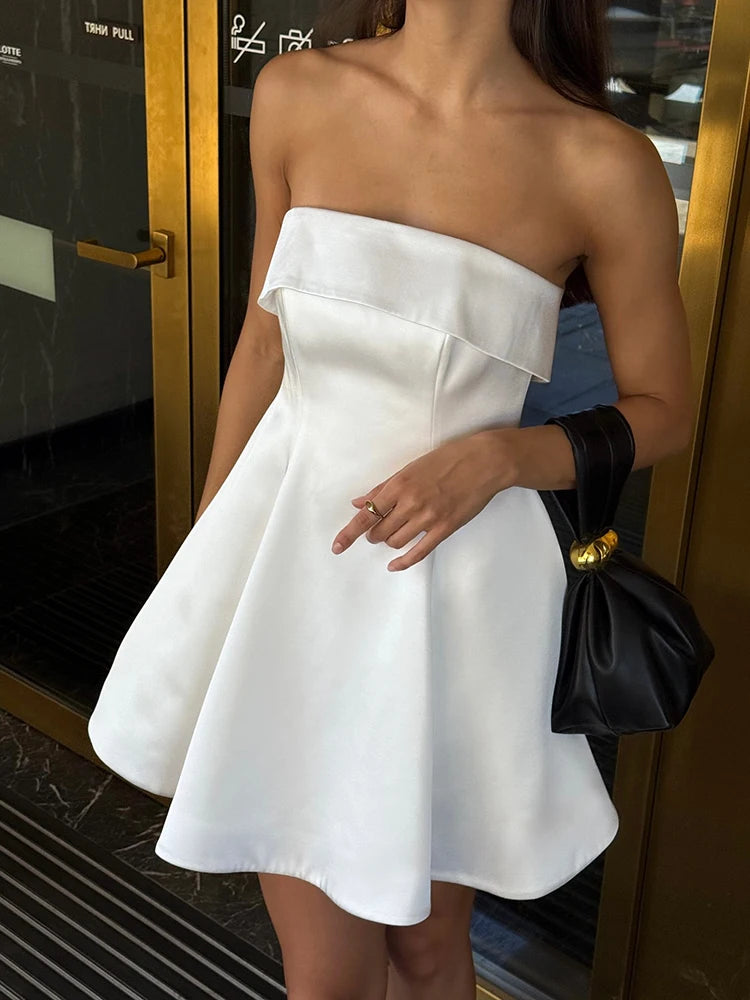 שמלת מיני סטרפלס