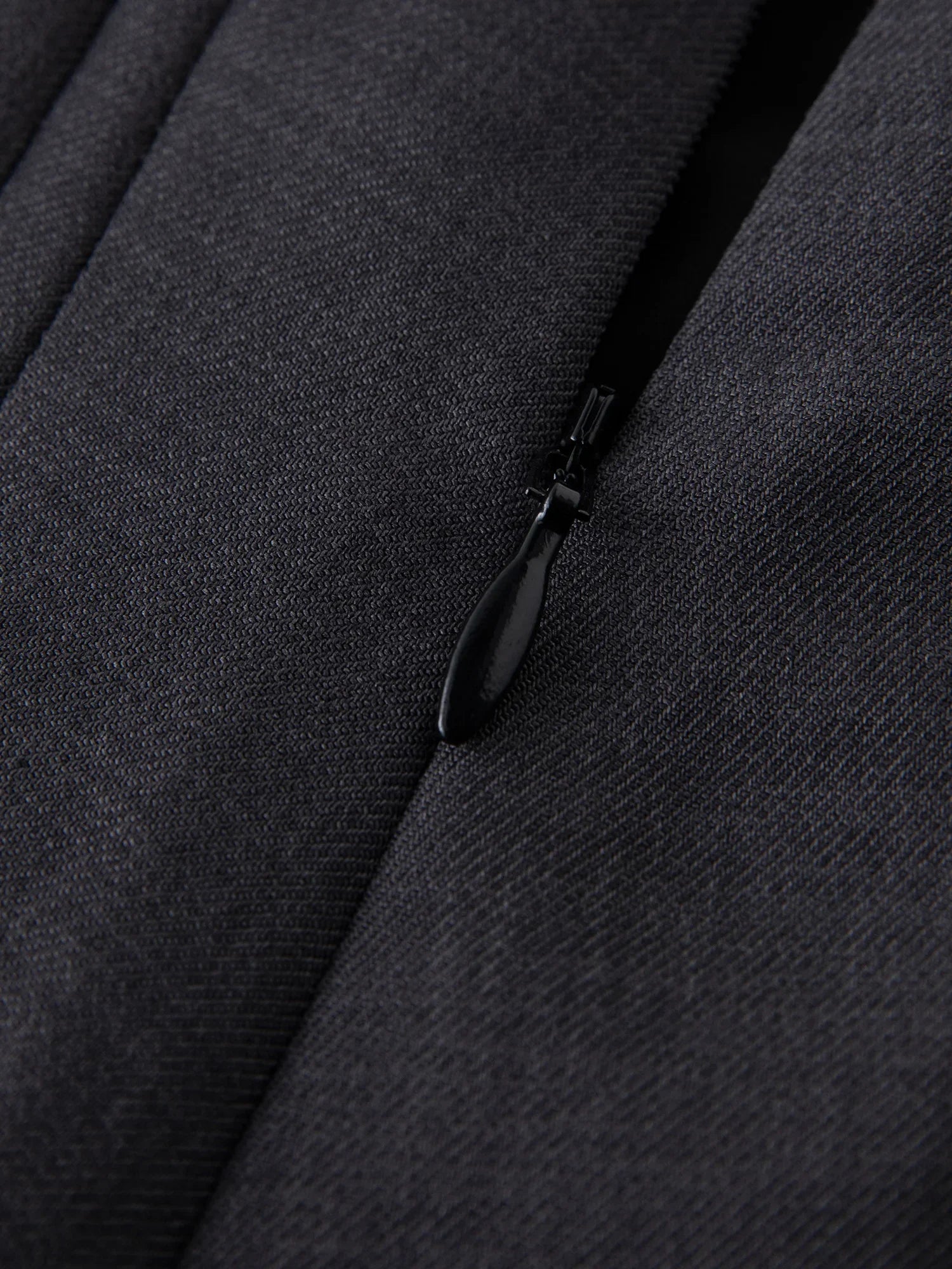 חצאית בגזרת פליסה