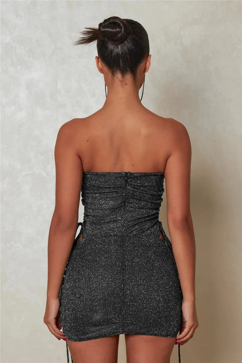 סט מנצנץ עם קשירות מותן