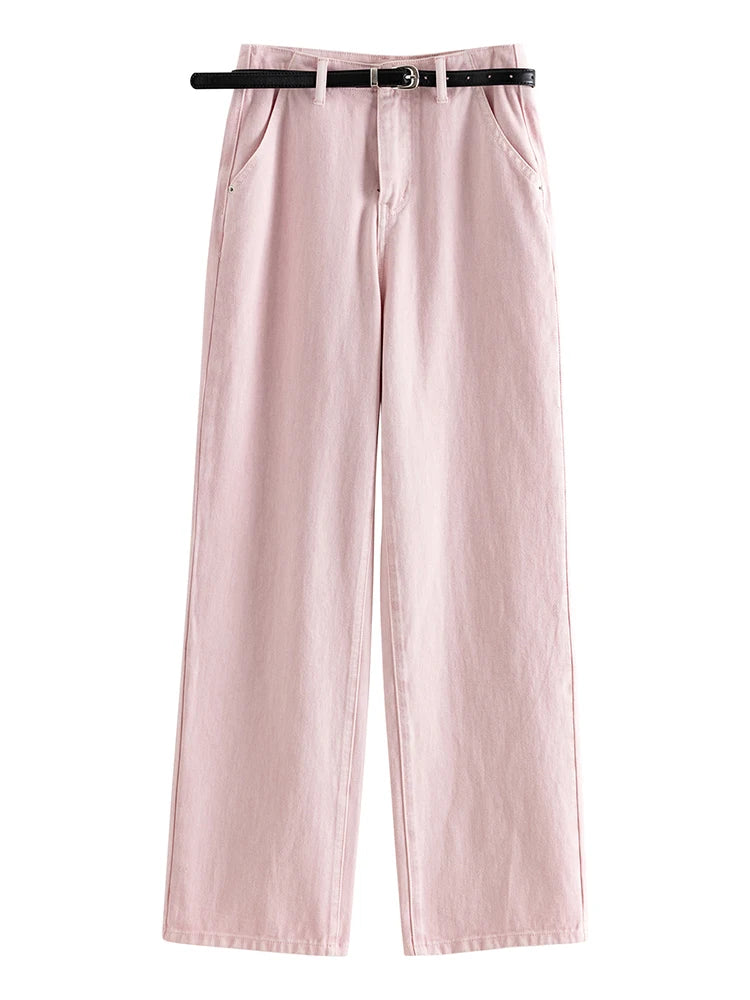 ג׳ינס מחויט ונוח בגזרה ישרה