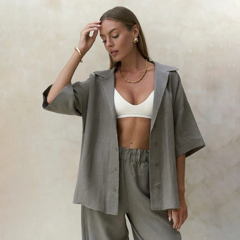 חליפת קזו׳אל מכופתרת נוחה