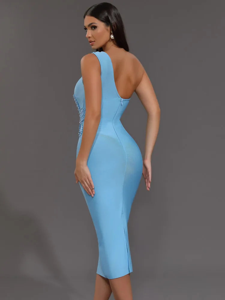 שמלת מידי חיתוכים