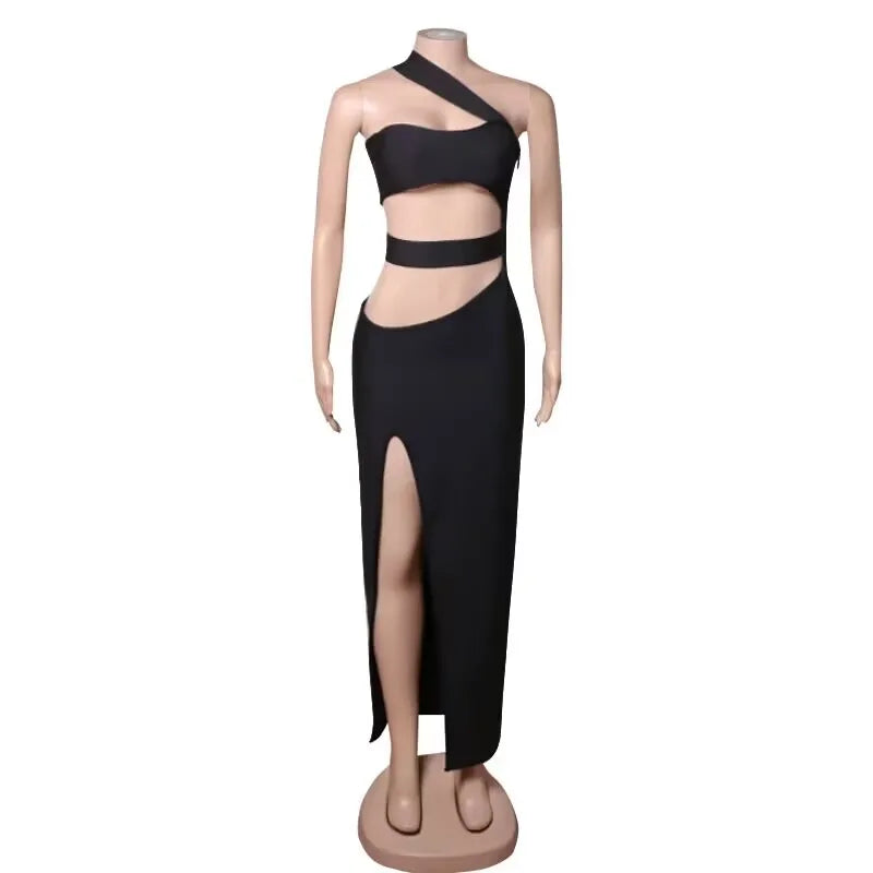 שמלת חיתוכים בגזרת מקסי סטרפלס