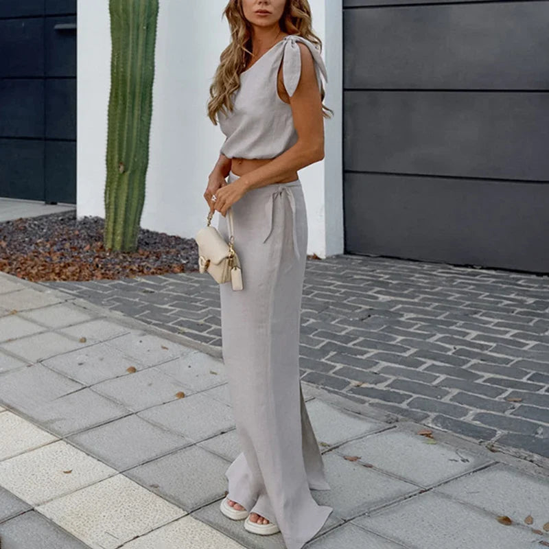 חליפת חצאית קזו׳אל נעימה