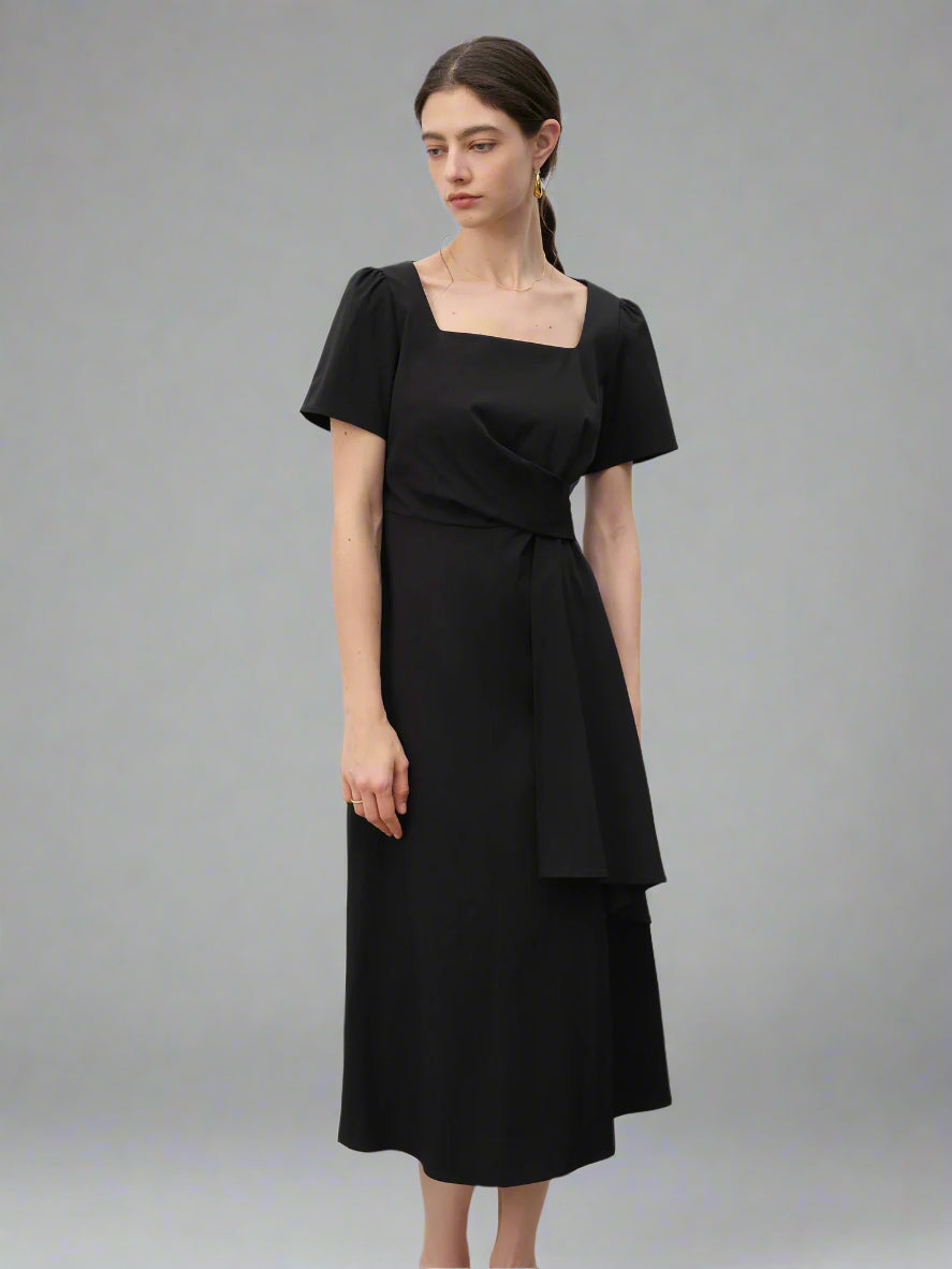 שמלה קיצית מבד נושם