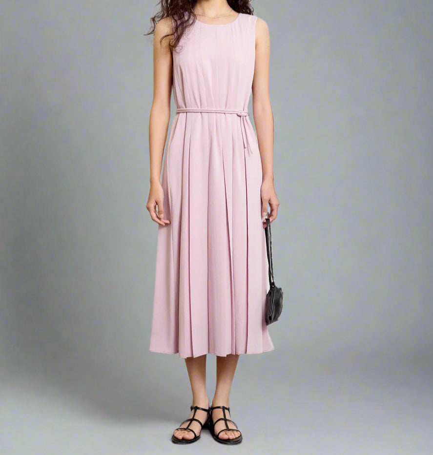 שמלת מידי מחויטת אלגנטית