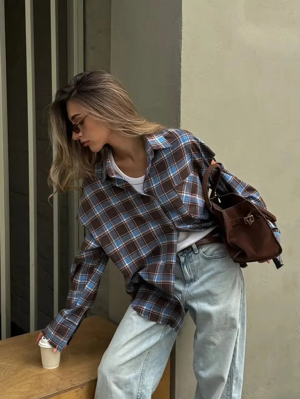 מכופתרת משובצת עם קרעים- אדלה