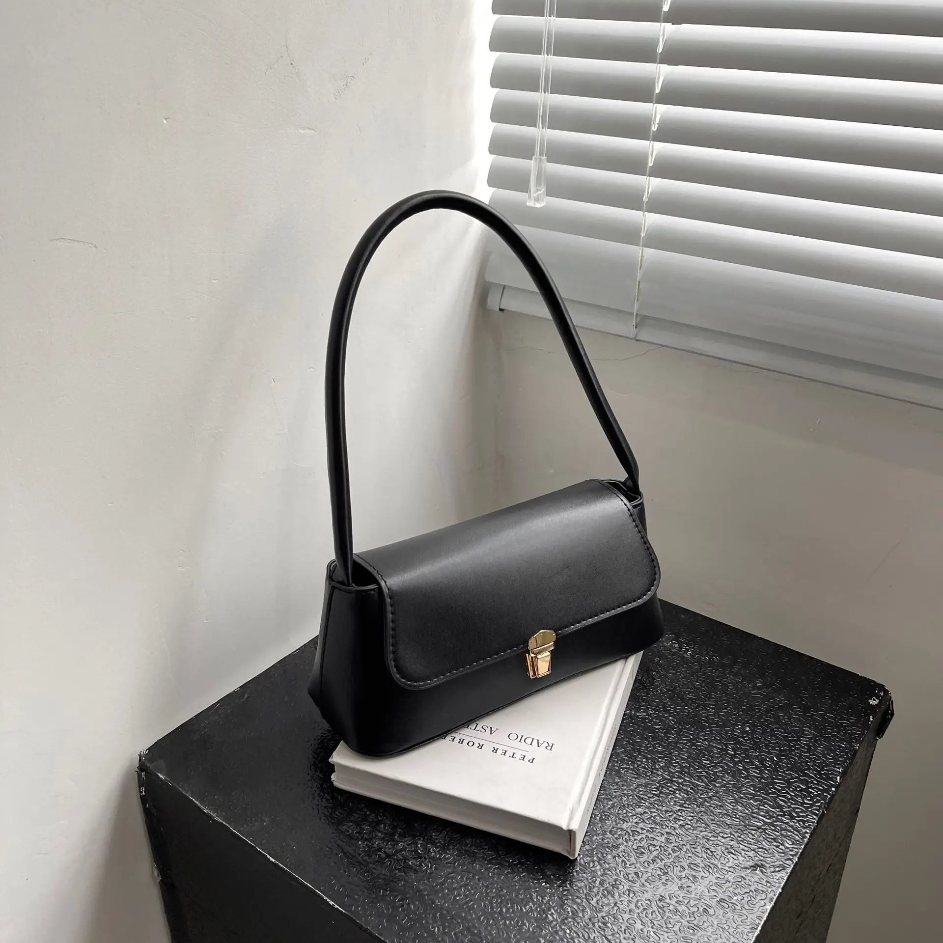 תיק רטרו - ימית