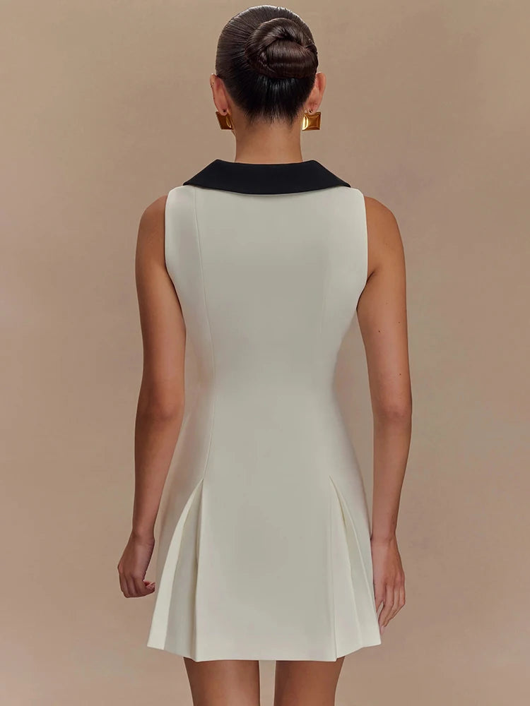 שמלת מיני עם צווארון נשפך