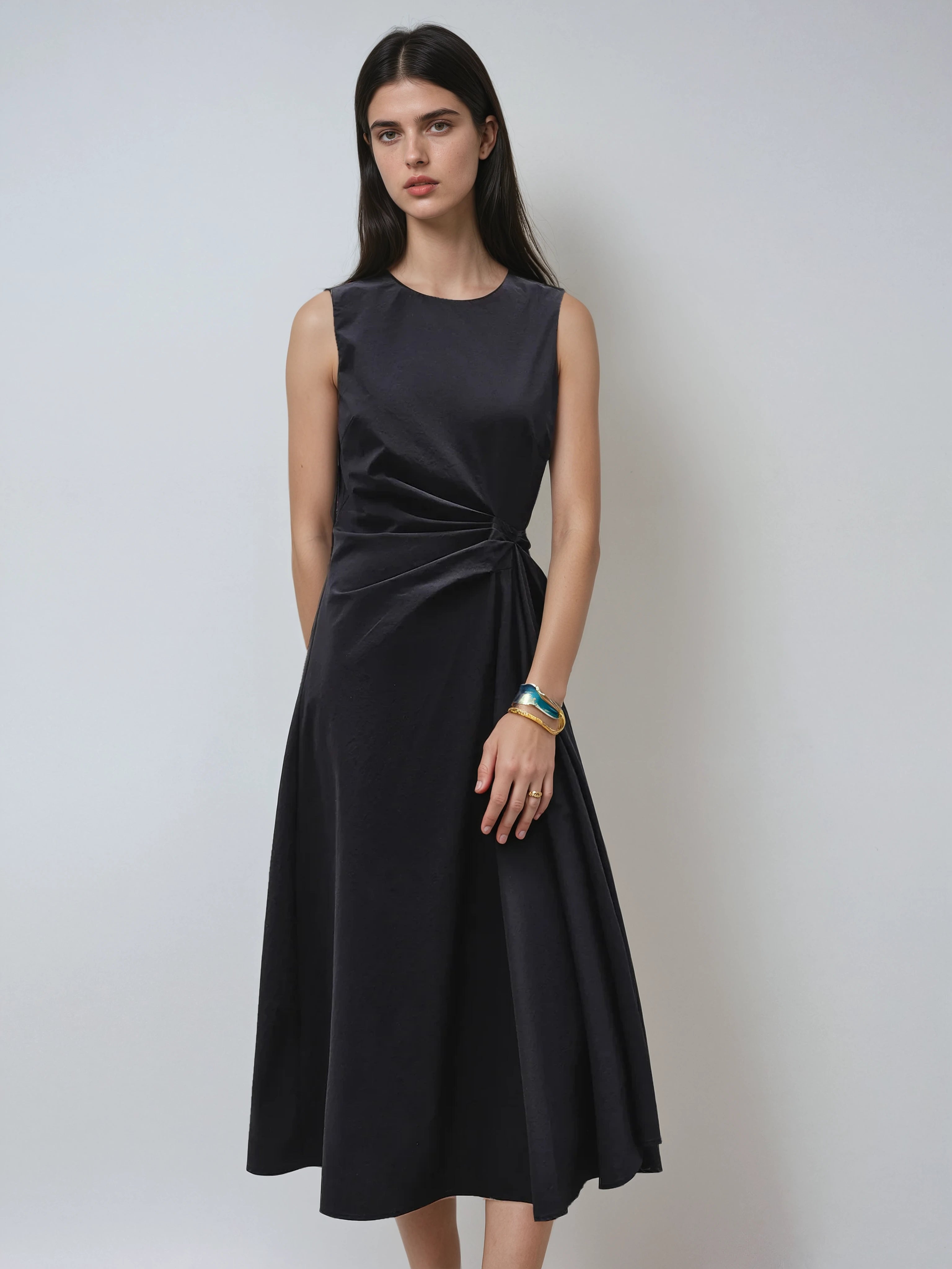 שמלת פעמון מבד רך ונושם